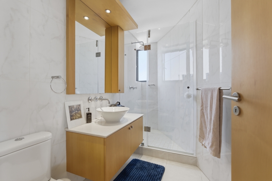 To Let 3 Bedroom Property for Rent in Sunset Links Western Cape